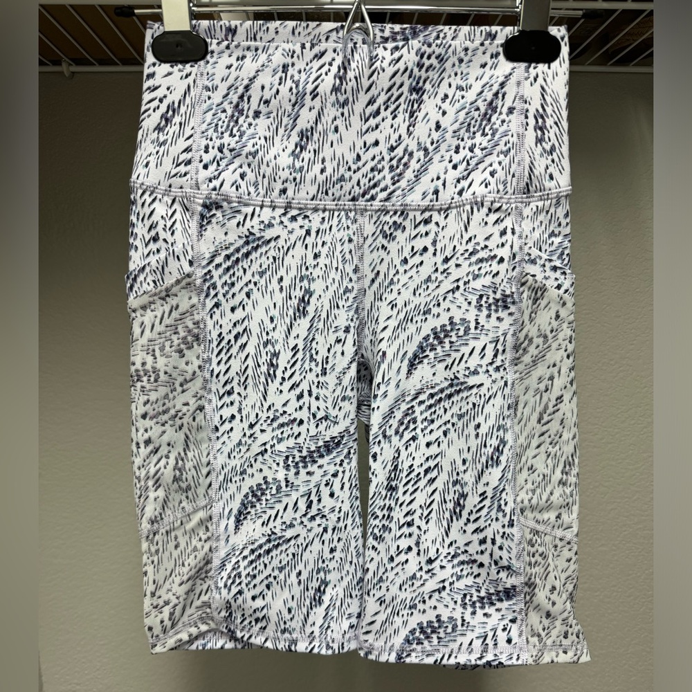 Biker shorts w/ pockets
